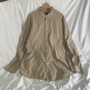 Roundtree & Yorke Tan Plaid Casual Shirt
